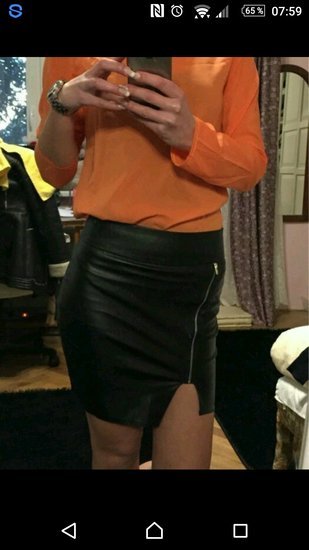 Naujas odinis sijonas