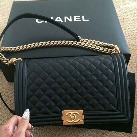 Chanel boy bag