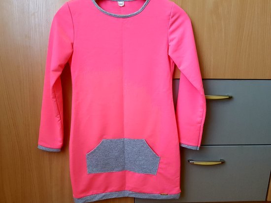 Rožinis megztinis mergaitei