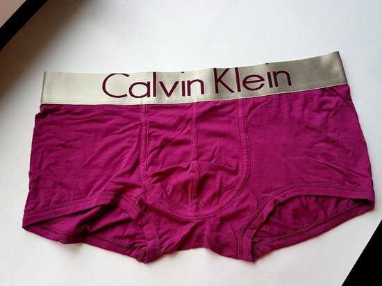 Vyriški Calvin Klein  apatiniai, įvairių spalvų. 