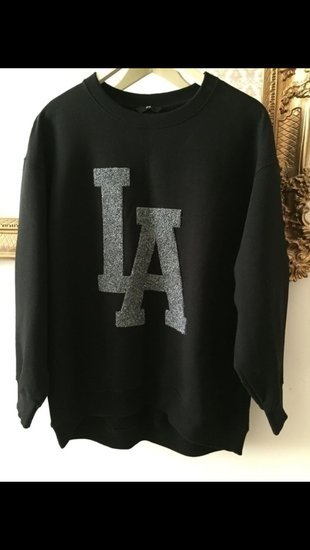 H&M juodas džemperis