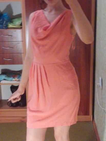 Rožinė trumpa suknelė