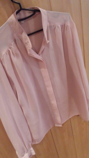 moteriški šviesiai rožiniai marškinia