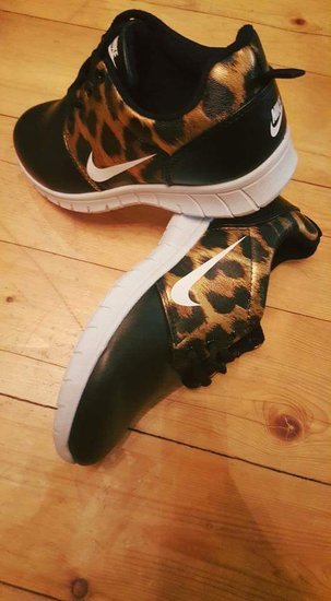 Nike juodas leopardas sportiniai bateliai