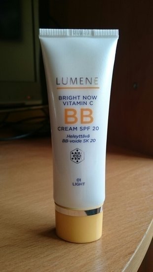Lumene Bright now vitamin C BB