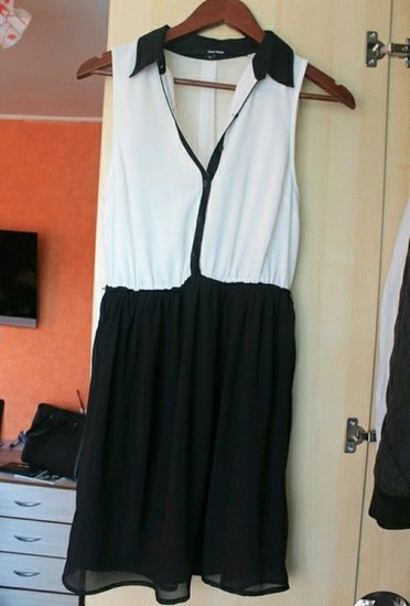 Tally Weijl juoda/balta suknelė su apykakle