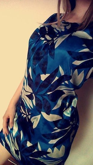  ATMOSPHERE mėlyna su lapais suknelė