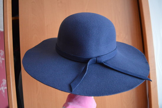 Skrybėlė (NAUJA), tamsiai mėlynos spalvos