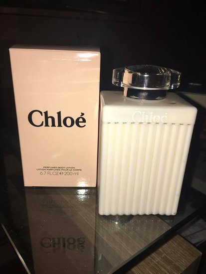Chloe 