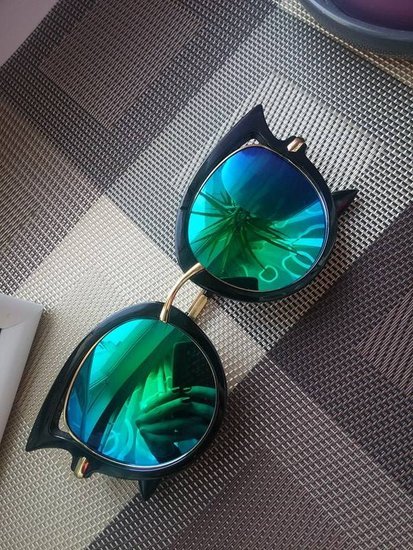 stilingi  nauji akiniai nuo saules