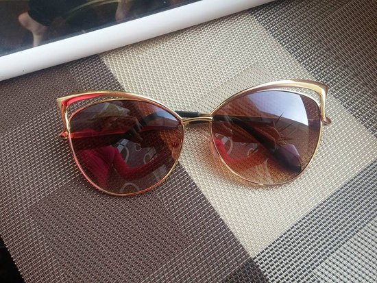 nauji stilingi akiniai nuo saules
