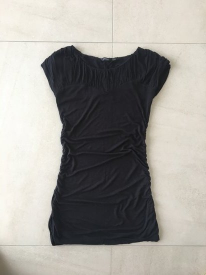 juoda Lindex suknelė