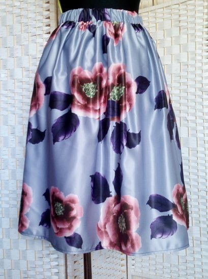 Naujas sijonas su gėlėm