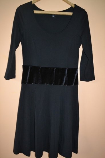 Juodas H&M suknelė