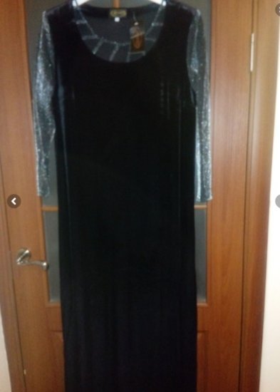 Veliūrinė juoda suknelė 50 dydis, 2 poros suknelių