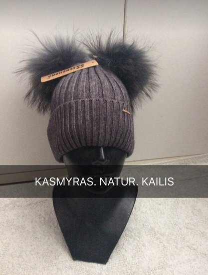 Naujos kašmyrinės kepurės su naturaliu kailiu