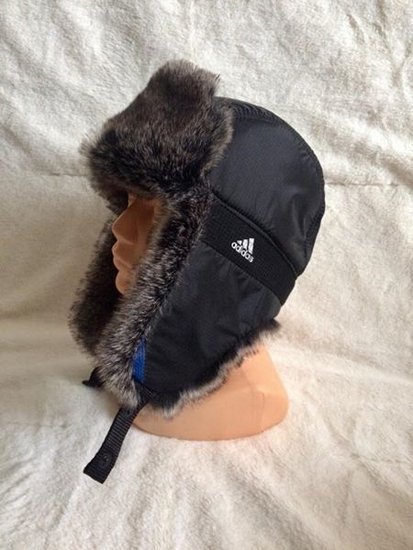 Naujos Adidas žieminės kepurės
