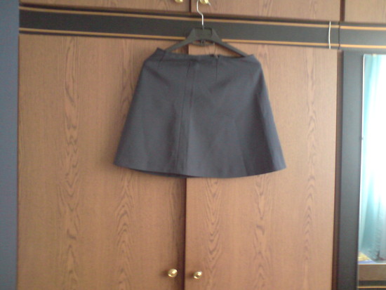 Uniforminis tamsiai melynas sijonas