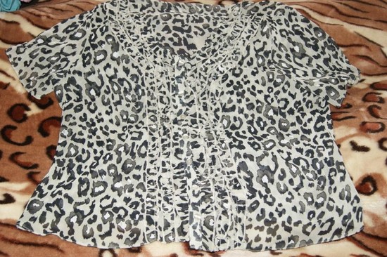 Leopardiniai marškinukai