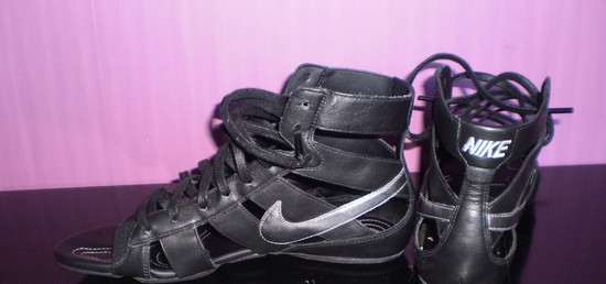 Nauji Nike sandaliukai iš UK (org) nenešioti