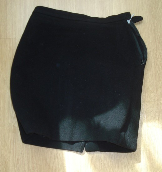 juodas žieminis sijonas