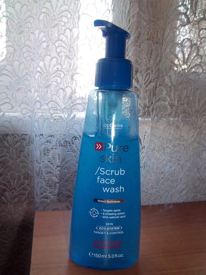 Pure skin / Scrub face wash