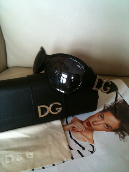 D & G akiniai