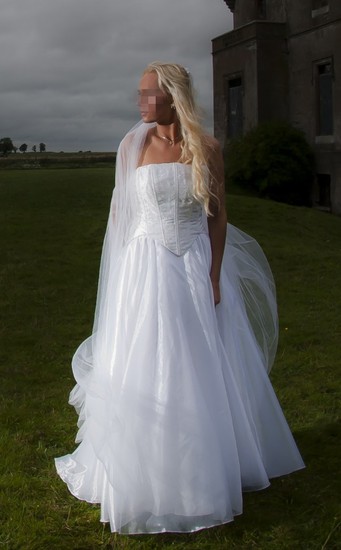 AKCIJA -100lt. Vestuvinė suknelė