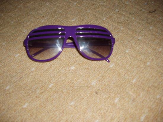 violetiniai akiniai (tck stiliaus)