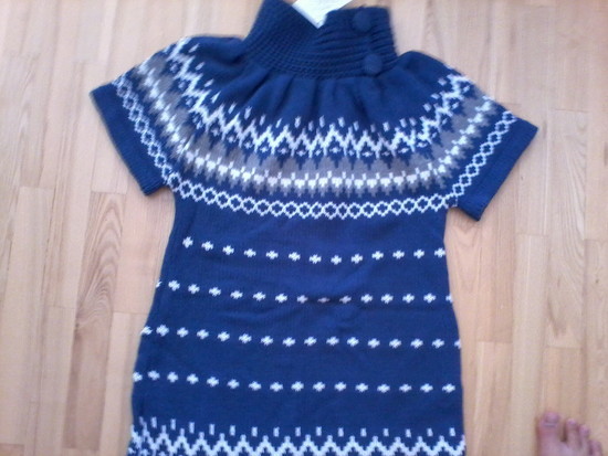 Mėlynas megztinis