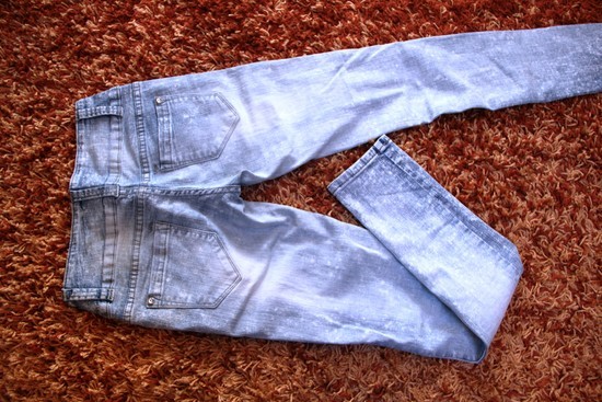 Reals jeans by Diana.