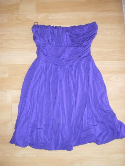 trumpa violetinė suknytė
