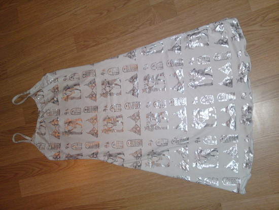 Balta egiptietiska suknele