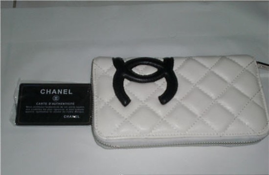 Chanel pinigine