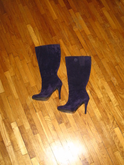 violetiniai batai