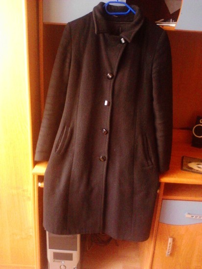 juodas paltas