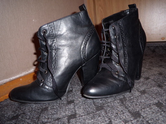 juodi aukstakulniai demisezoniai batai