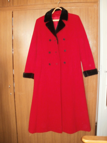 raudonas paltas