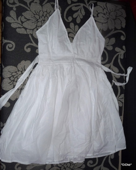 Balta vasariška suknelė 