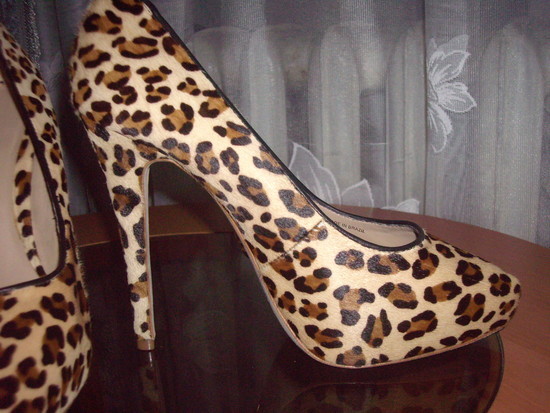 Stilingi  leopardiniai bateliai