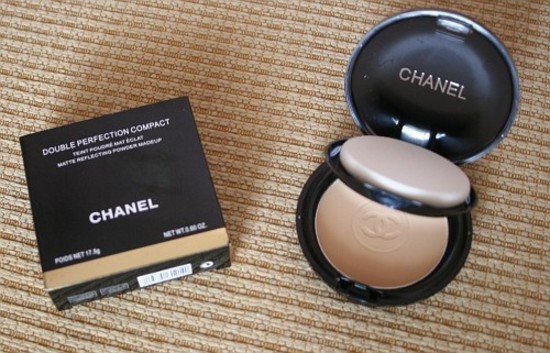 Chanel Double Perfection Compact pudra 04