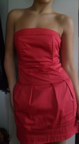 bershka raudona suknelė