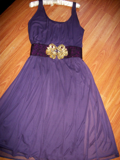 elegantiska suknele violetine