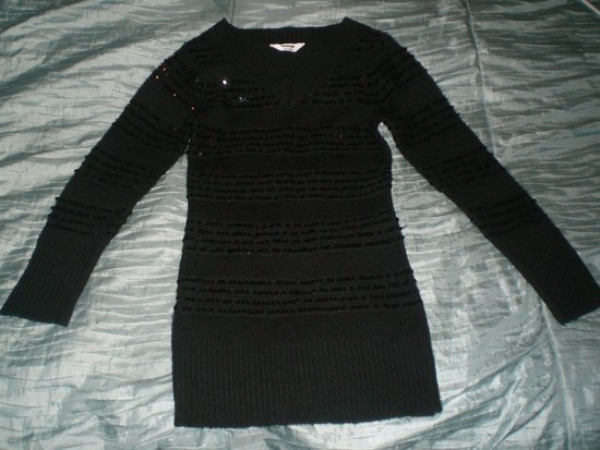 Ilgas megztinis-suknele :) 