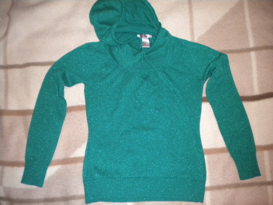 Žalias blizgus džemperis