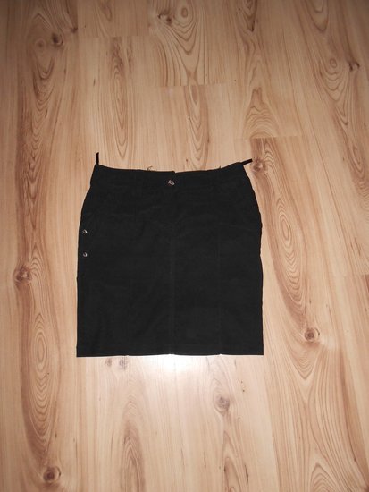 juodas klasikinis sijonas