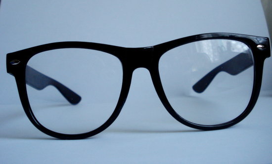 Wayfarer/ nerd akiniai 