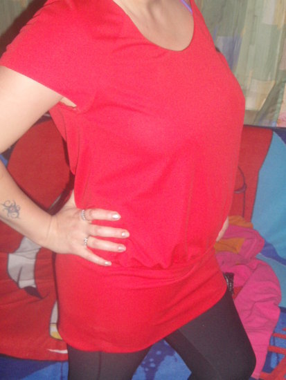raudona suknele:)