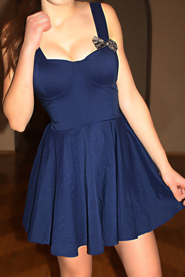 Nauja mėlyna suknelė
