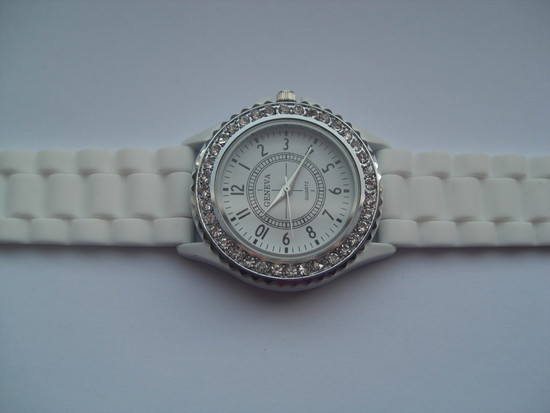 Moteriškas baltas silikoninis laikrodis